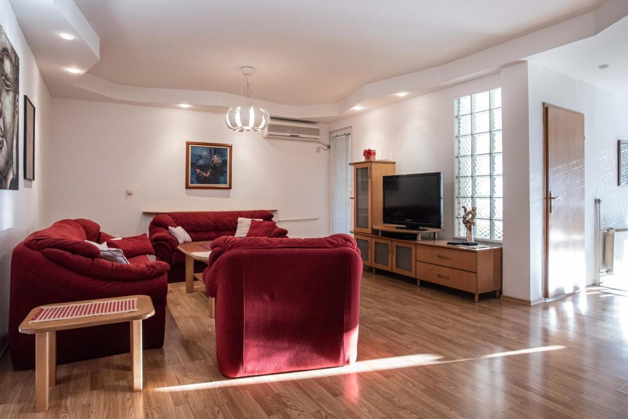 Apartment Emilija Szkopje Kültér fotó